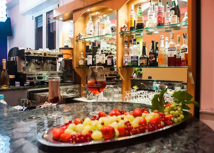 安格里尼酒店 3*